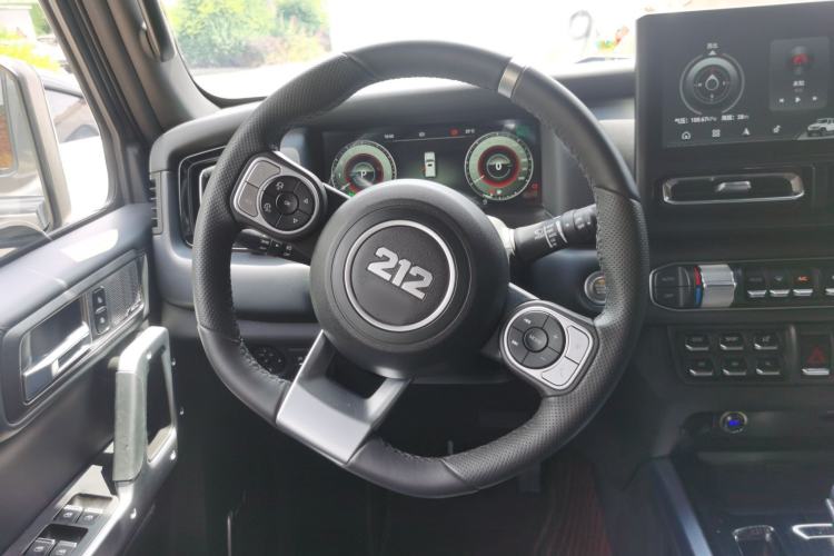 Used 212 T01 2024 2.0T Explorer Steering Wheel
