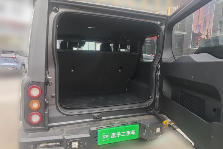 Used 212 T01 2024 2.0T Mechanic Trunk