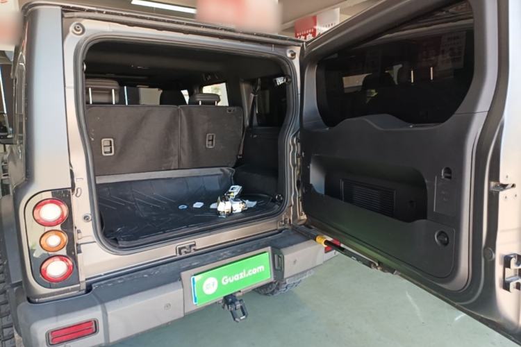 Used 212 T01 2024 2.0T Explorer Trunk