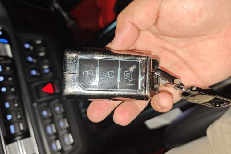 Used 212 T01 2024 2.0T Explorer Vehicle Key