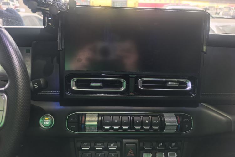 Used 212 T01 2024 2.0T Explorer Audio And AC Panel