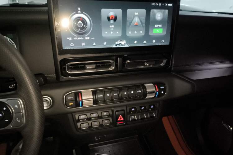 Used 212 T01 2024 2.0T Explorer Audio And AC Panel
