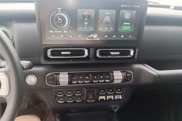 Used 212 T01 2024 2.0T Explorer Audio And AC Panel