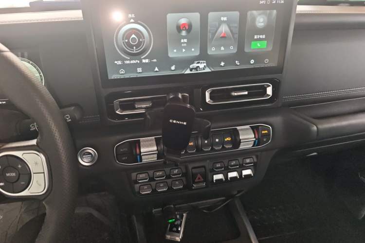 Used 212 T01 2024 2.0T Mechanic Audio And AC Panel