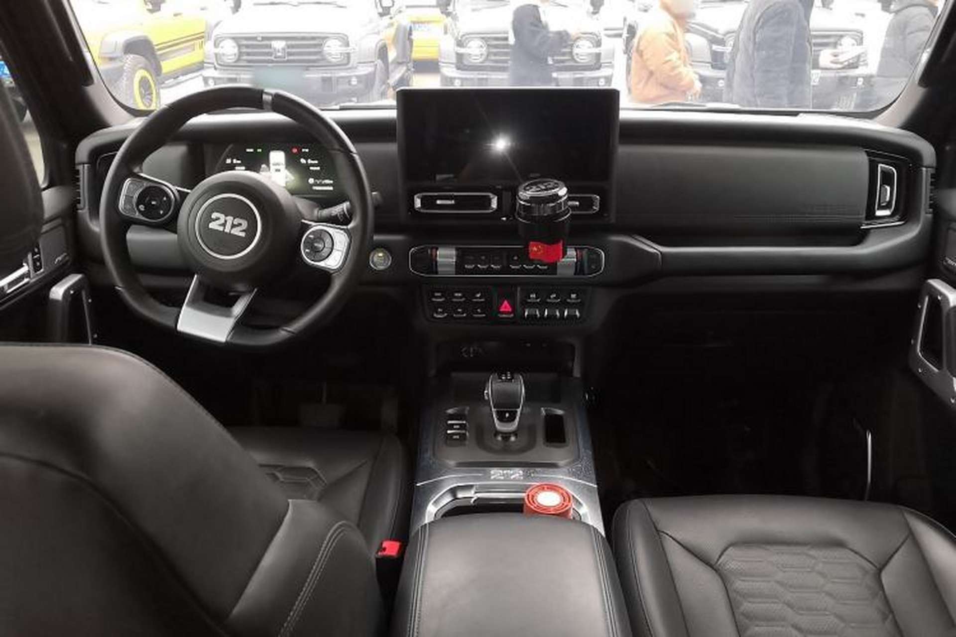 Used 212 T01 2024 2.0T Mechanic Center Console
