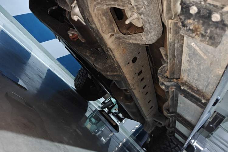 Used 212 T01 2024 2.0T Explorer Chassis Front Left