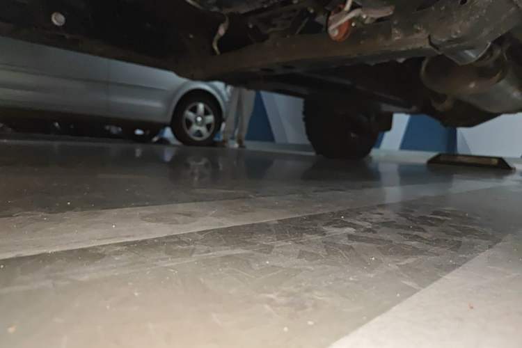 Used 212 T01 2024 2.0T Explorer Chassis Front Left