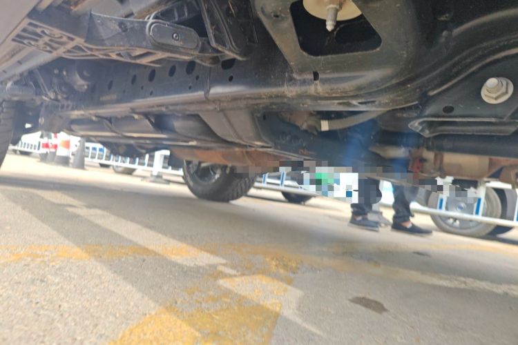 Used 212 T01 2024 2.0T Review Officer Chassis Front Right