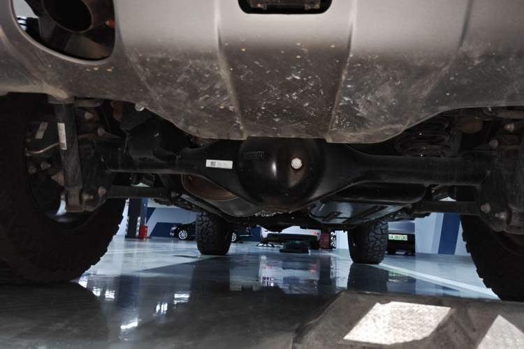 Used 212 T01 2024 2.0T Explorer Chassis Rear
