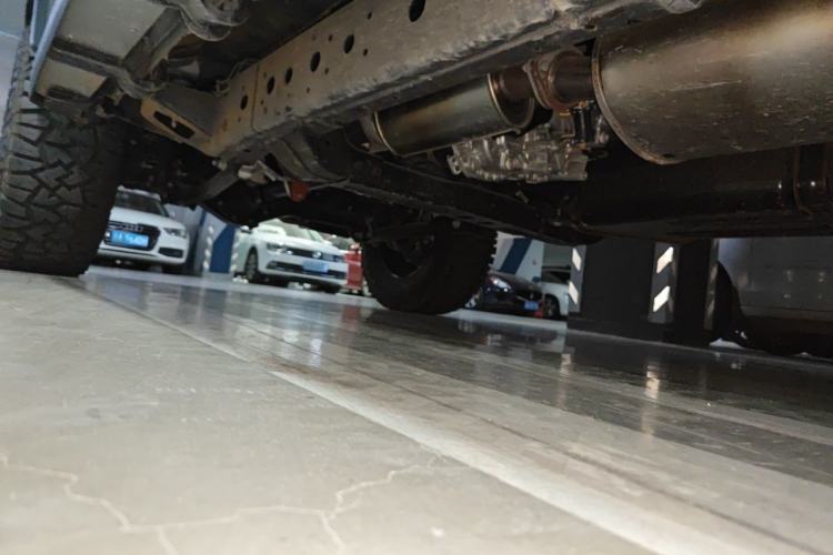 Used 212 T01 2024 2.0T Explorer Chassis Rear Left