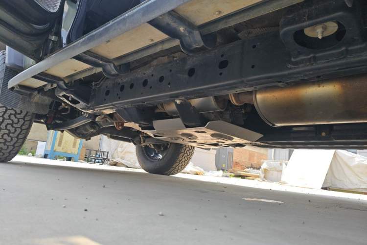 Used 212 T01 2024 2.0T Mechanic Chassis Rear Left