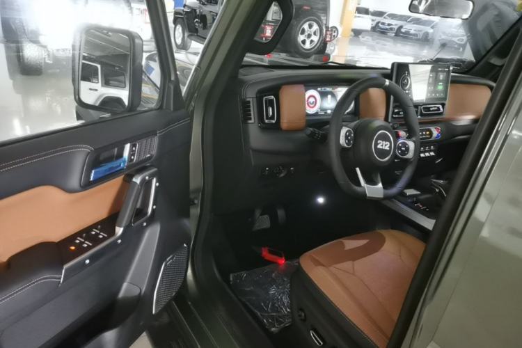 Used 212 T01 2024 2.0T Explorer Driver Seat