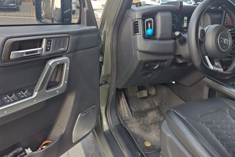 Used 212 T01 2024 2.0T Mechanic Driver Seat