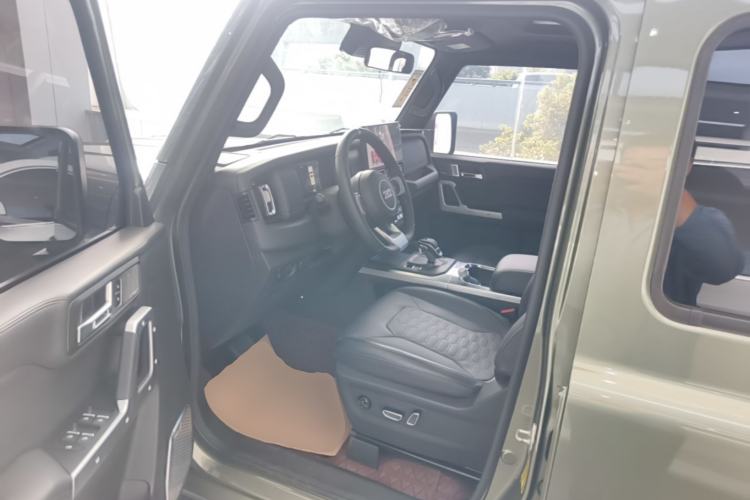 Used 212 T01 2024 2.0T Explorer Driver Seat