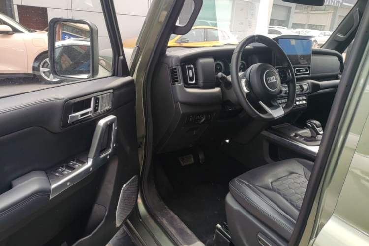 Used 212 T01 2024 2.0T Mechanic Driver Seat