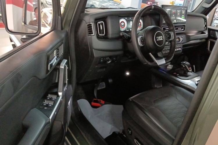 Used 212 T01 2024 2.0T Explorer Driver Seat
