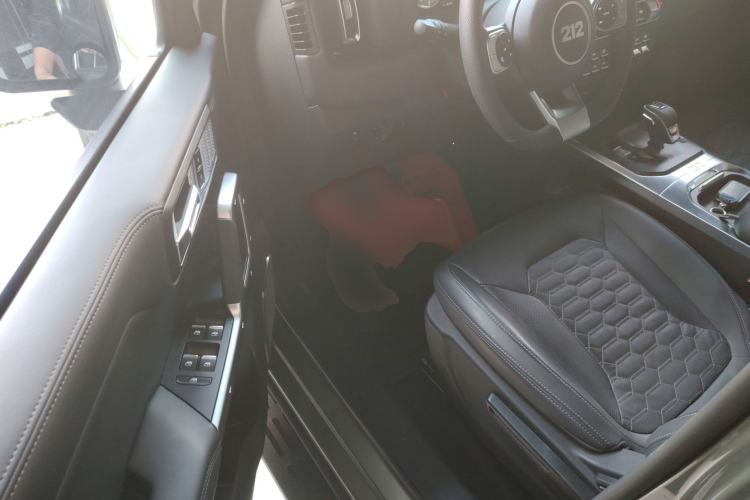 Used 212 T01 2024 2.0T Mechanic Driver Seat