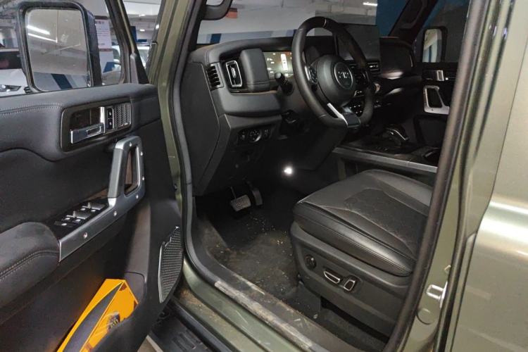 Used 212 T01 2024 2.0T Explorer Driver Seat