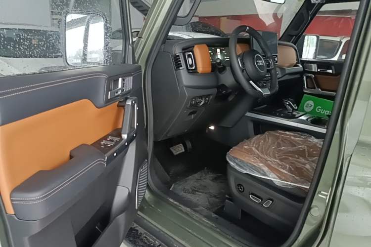 Used 212 T01 2024 2.0T Explorer Driver Seat