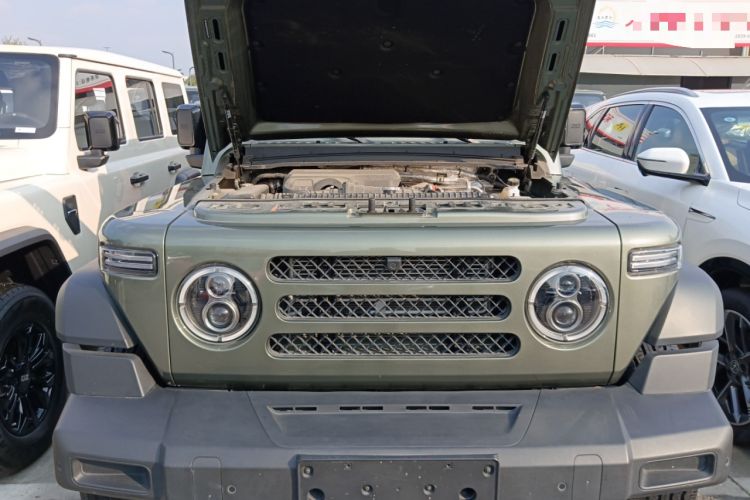 Used 212 T01 2024 2.0T Mechanic Engine Bay