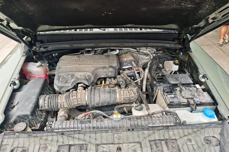 Used 212 T01 2024 2.0T Mechanic Engine Bay