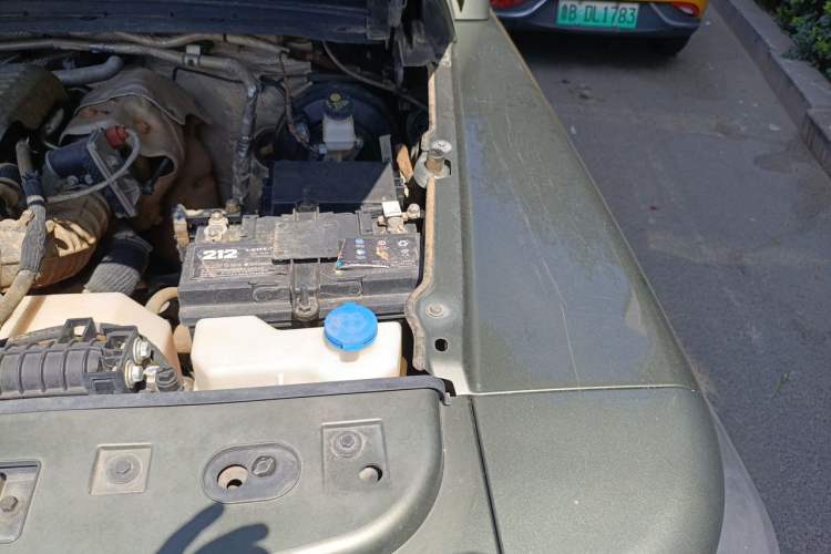 Used 212 T01 2024 2.0T Mechanic Engine Bay Left