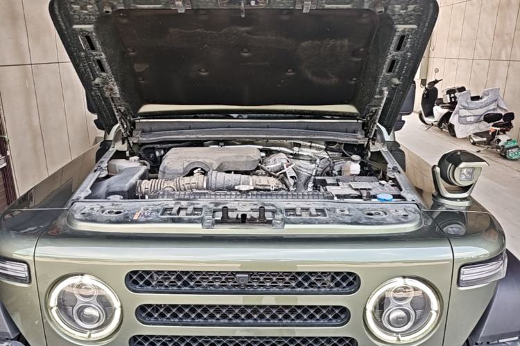 Used 212 T01 2024 2.0T Mechanic Engine Bay