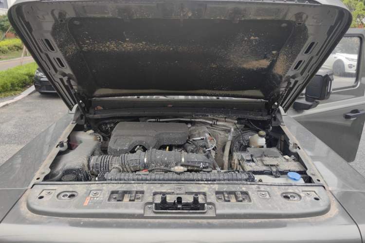 Used 212 T01 2024 2.0T Mechanic Engine Bay