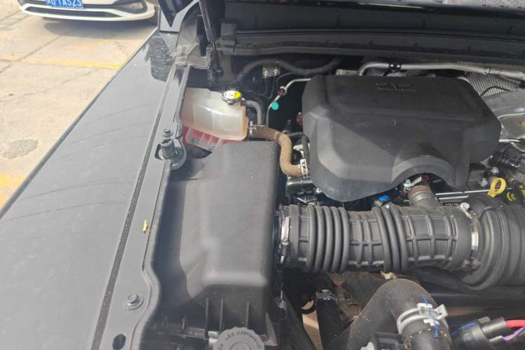 Used 212 T01 2024 2.0T Review Officer Engine Bay Right