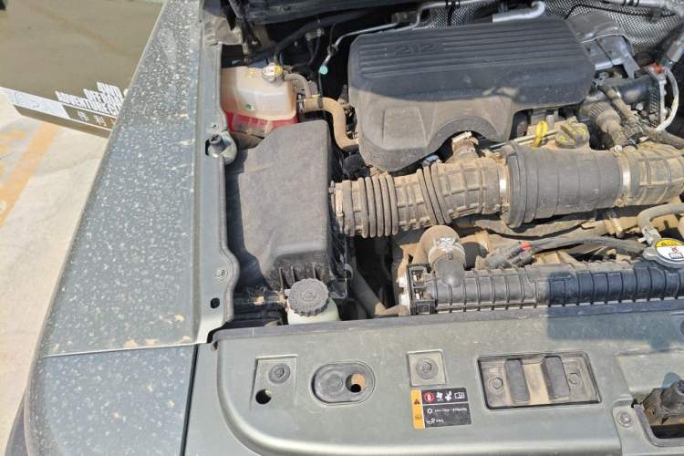 Used 212 T01 2024 2.0T Mechanic Engine Bay Right