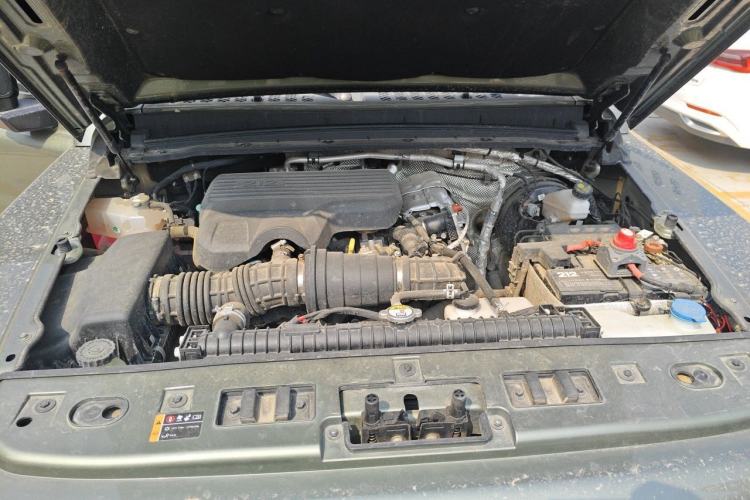 Used 212 T01 2024 2.0T Mechanic Engine Bay