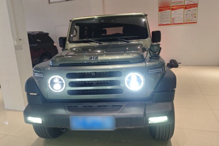 Used 212 T01 2024 2.0T Explorer Exterior 1