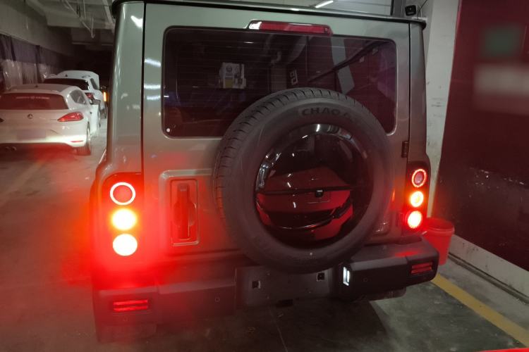 Used 212 T01 2024 2.0T Explorer Exterior 4