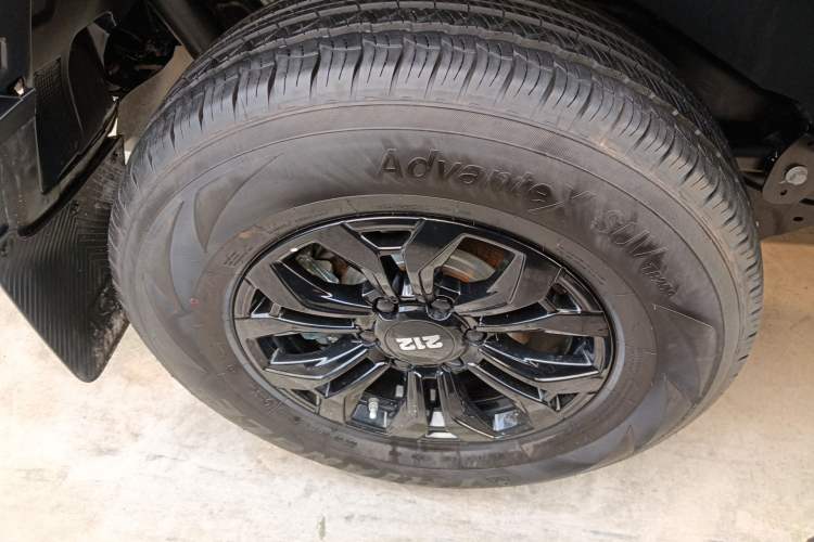 Used 212 T01 2024 2.0T Mechanic Exterior 4