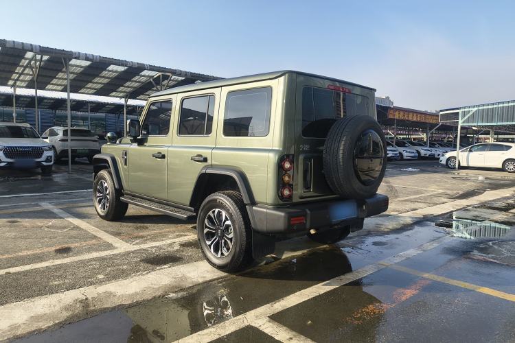 Used 212 T01 2024 2.0T Mechanic Exterior 4