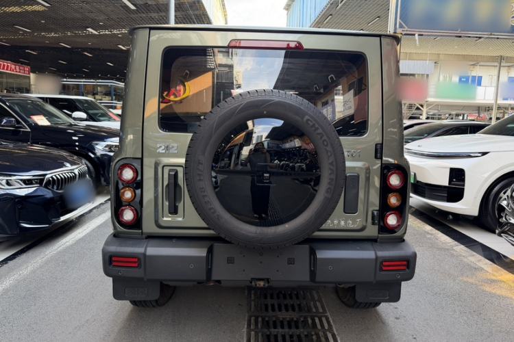 Used 212 T01 2024 2.0T Explorer Exterior 5