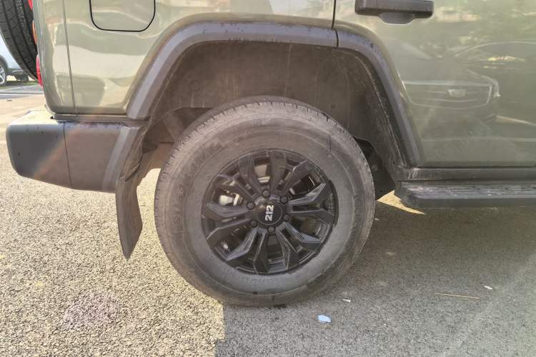 Used 212 T01 2024 2.0T Mechanic Exterior 8