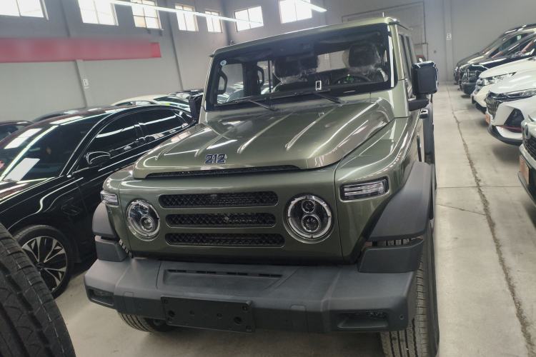 Used 212 T01 2024 2.0T Explorer Front