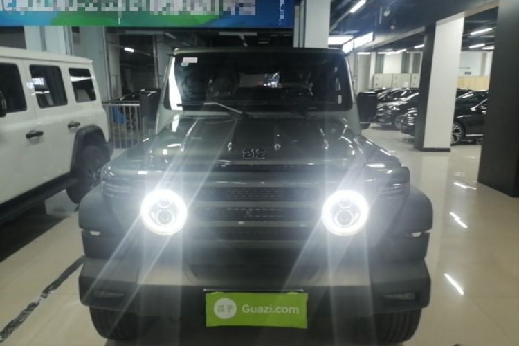 Used 212 T01 2024 2.0T Explorer Front