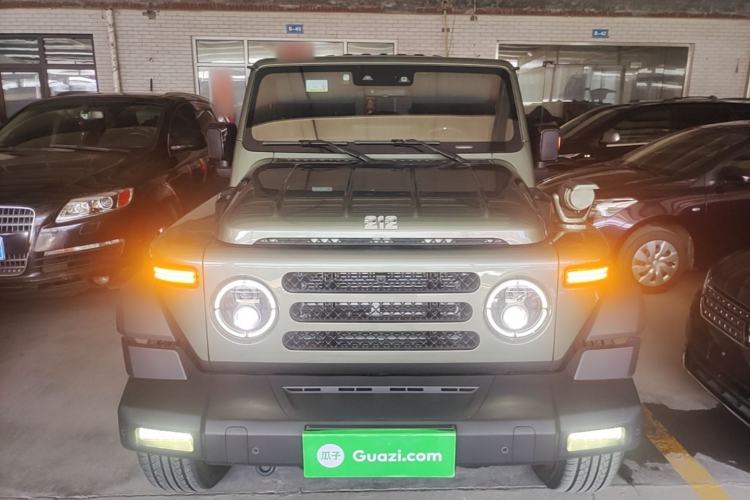 Used 212 T01 2024 2.0T Explorer Front