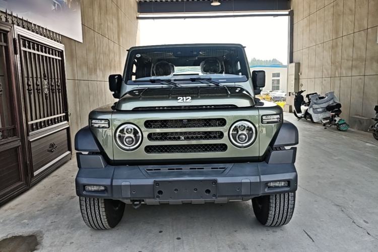 Used 212 T01 2024 2.0T Explorer Front