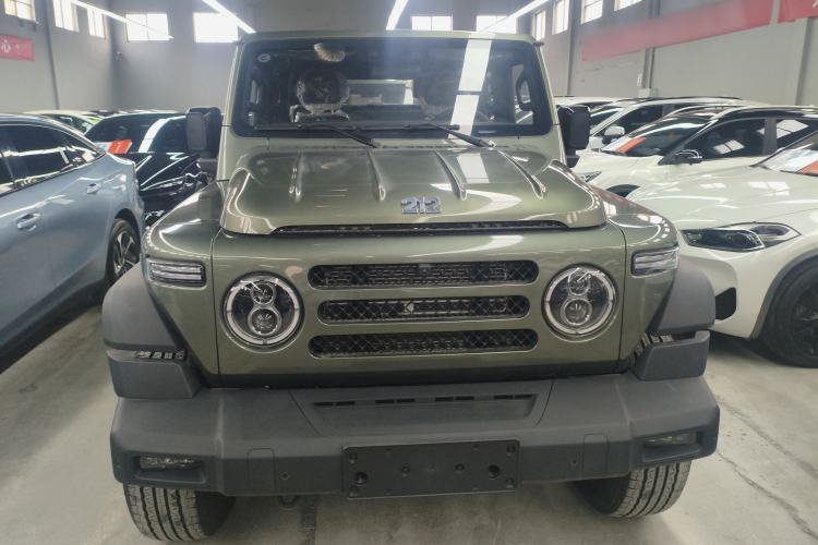 Used 212 T01 2024 2.0T Explorer Front