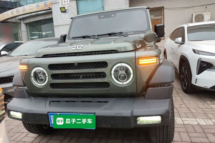 Used 212 T01 2024 2.0T Explorer Front