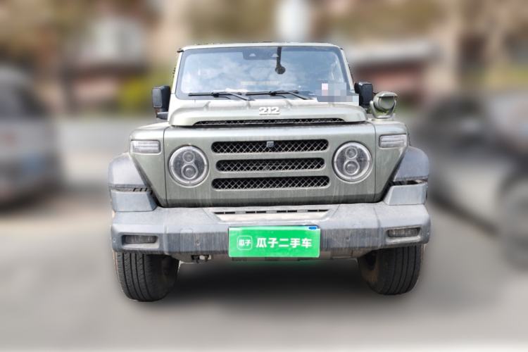 Used 212 T01 2024 2.0T Explorer Front