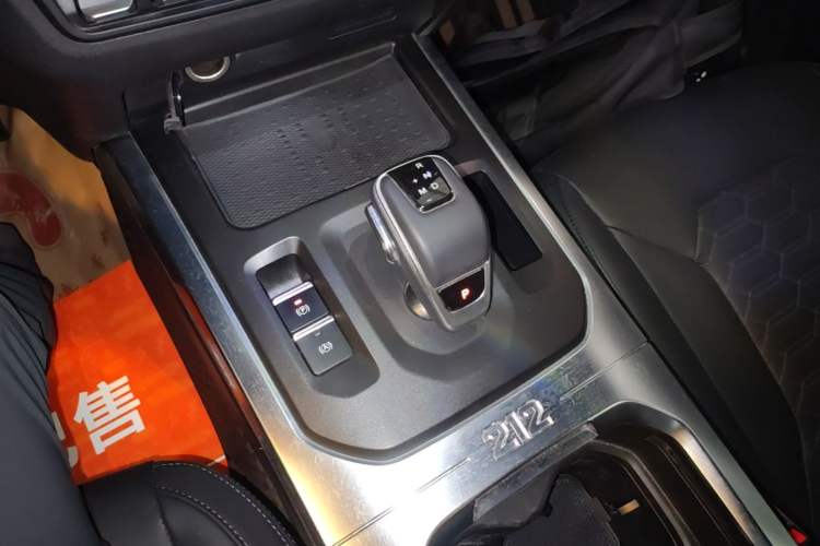 Used 212 T01 2024 2.0T Mechanic Gear Lever