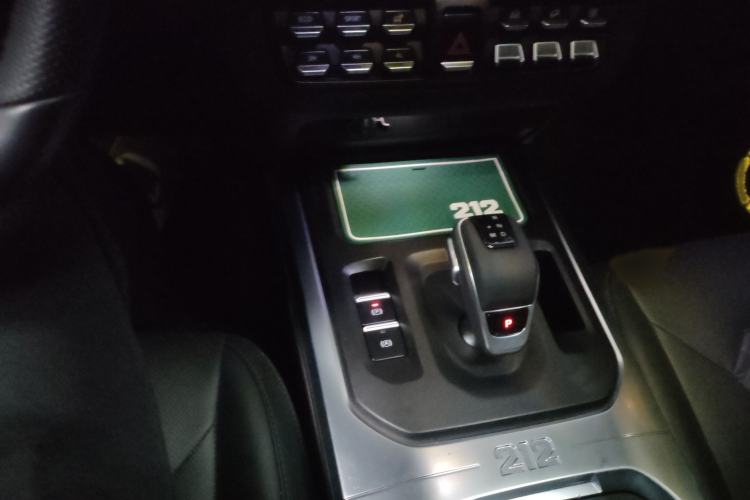 Used 212 T01 2024 2.0T Explorer Gear Lever