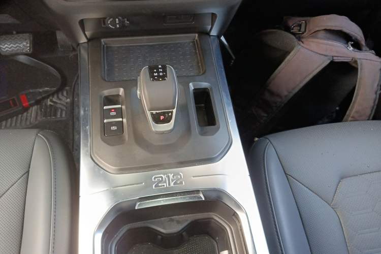 Used 212 T01 2024 2.0T Mechanic Gear Lever