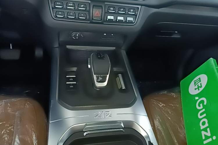 Used 212 T01 2024 2.0T Explorer Gear Lever