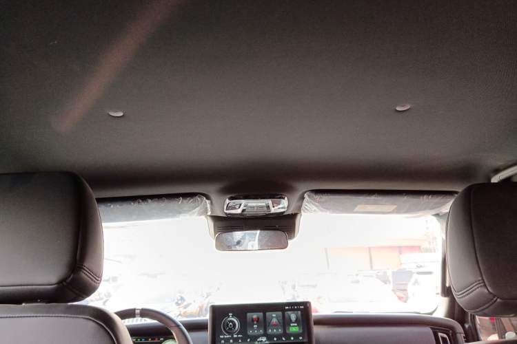Used 212 T01 2024 2.0T Mechanic Headliner