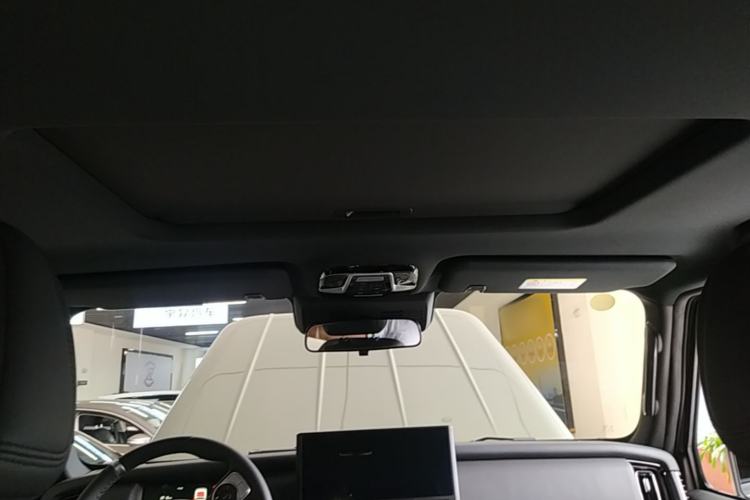 Used 212 T01 2024 2.0T Explorer Headliner